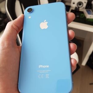 Apple iPhone XR 64GB UNLOCKED blue
